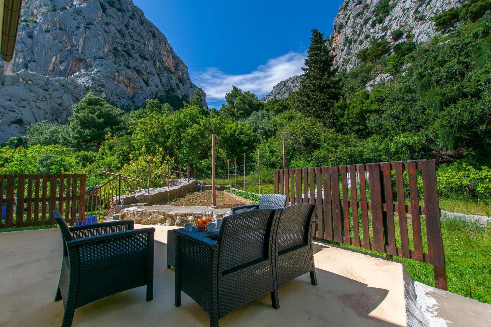 Apartment Petea Omiš Extérieur photo