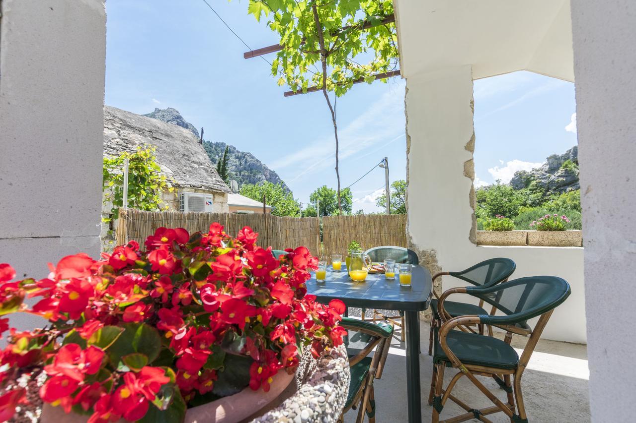 Apartment Petea Omiš Extérieur photo